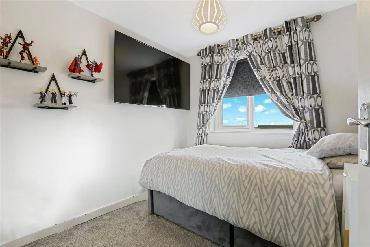 McGregor Crescent, Whitburn, Bathgate, West Lothian, EH47, photo 14