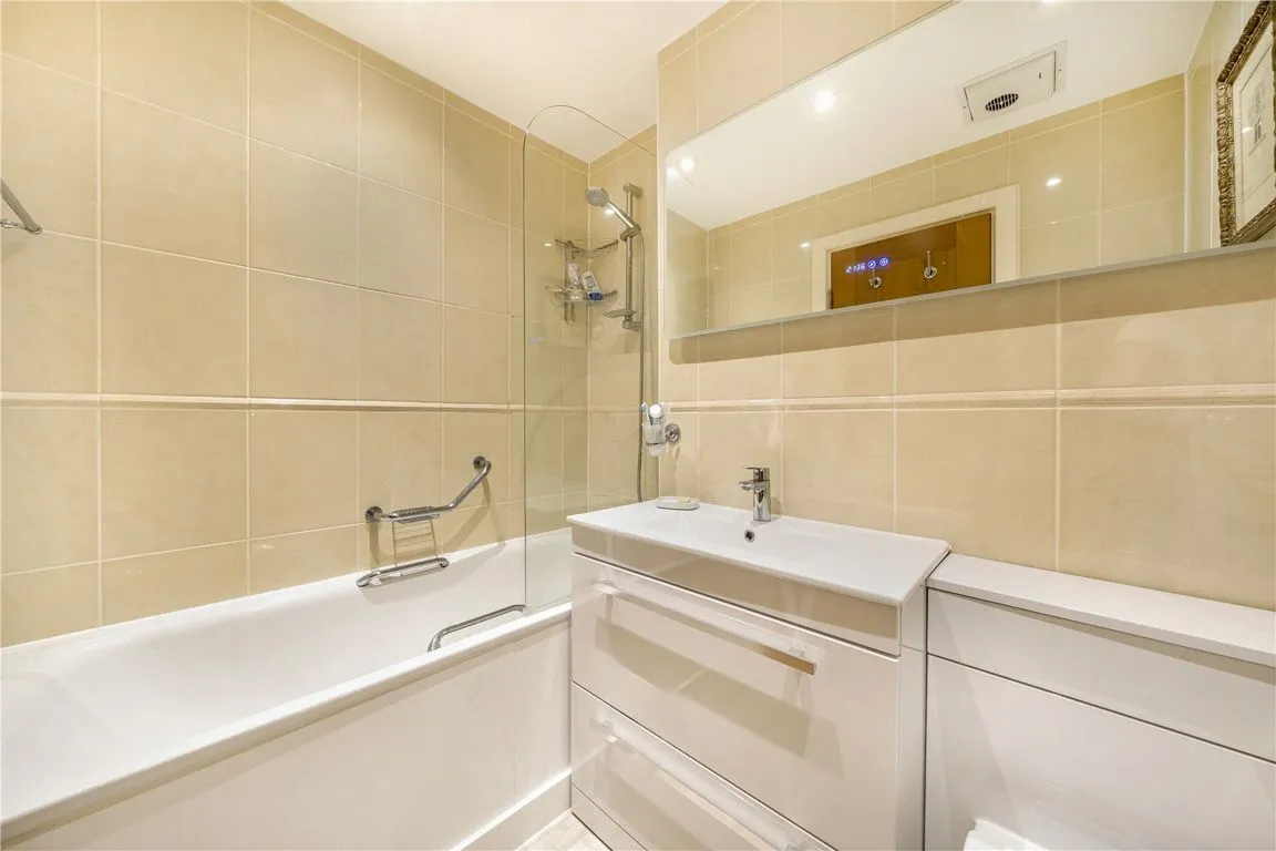 Bridge House, London, photo 7