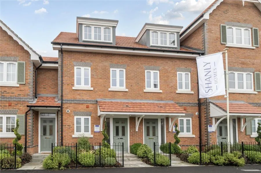 Moorfield Mews, Staines-upon-Thames, TW18, photo 2