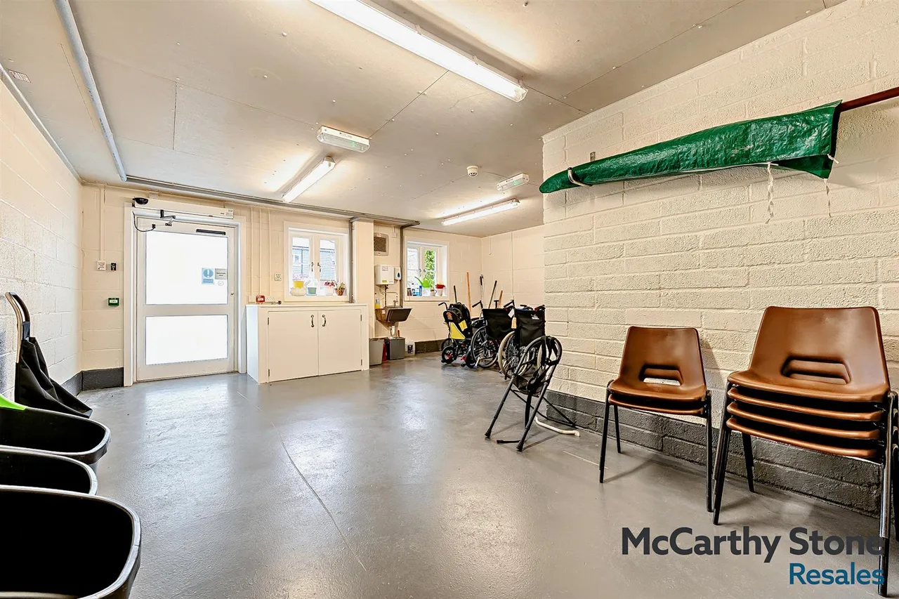 High Street, Cranbrook, TN17, photo 17