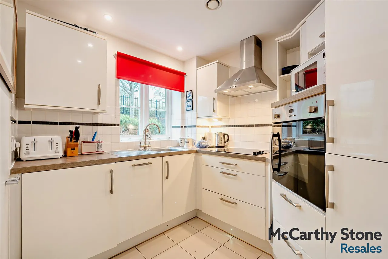 High Street, Cranbrook, TN17, photo 7