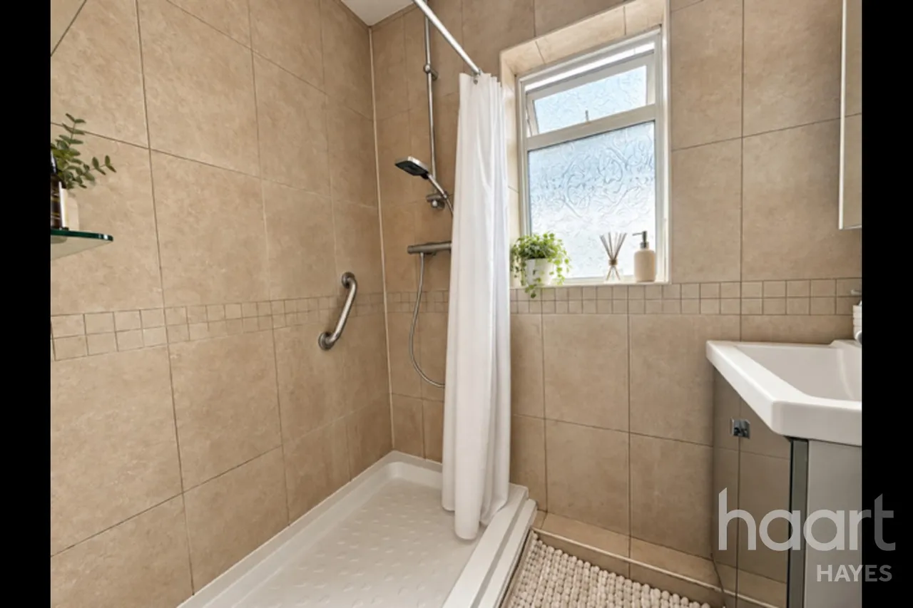 Edgar Road, West Drayton, UB7, photo 15