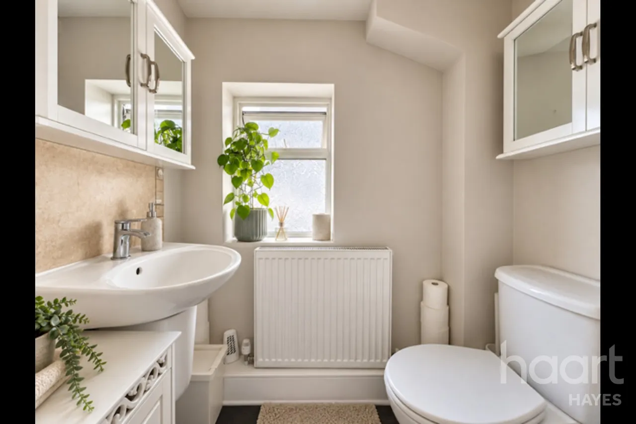 Edgar Road, West Drayton, UB7, photo 16