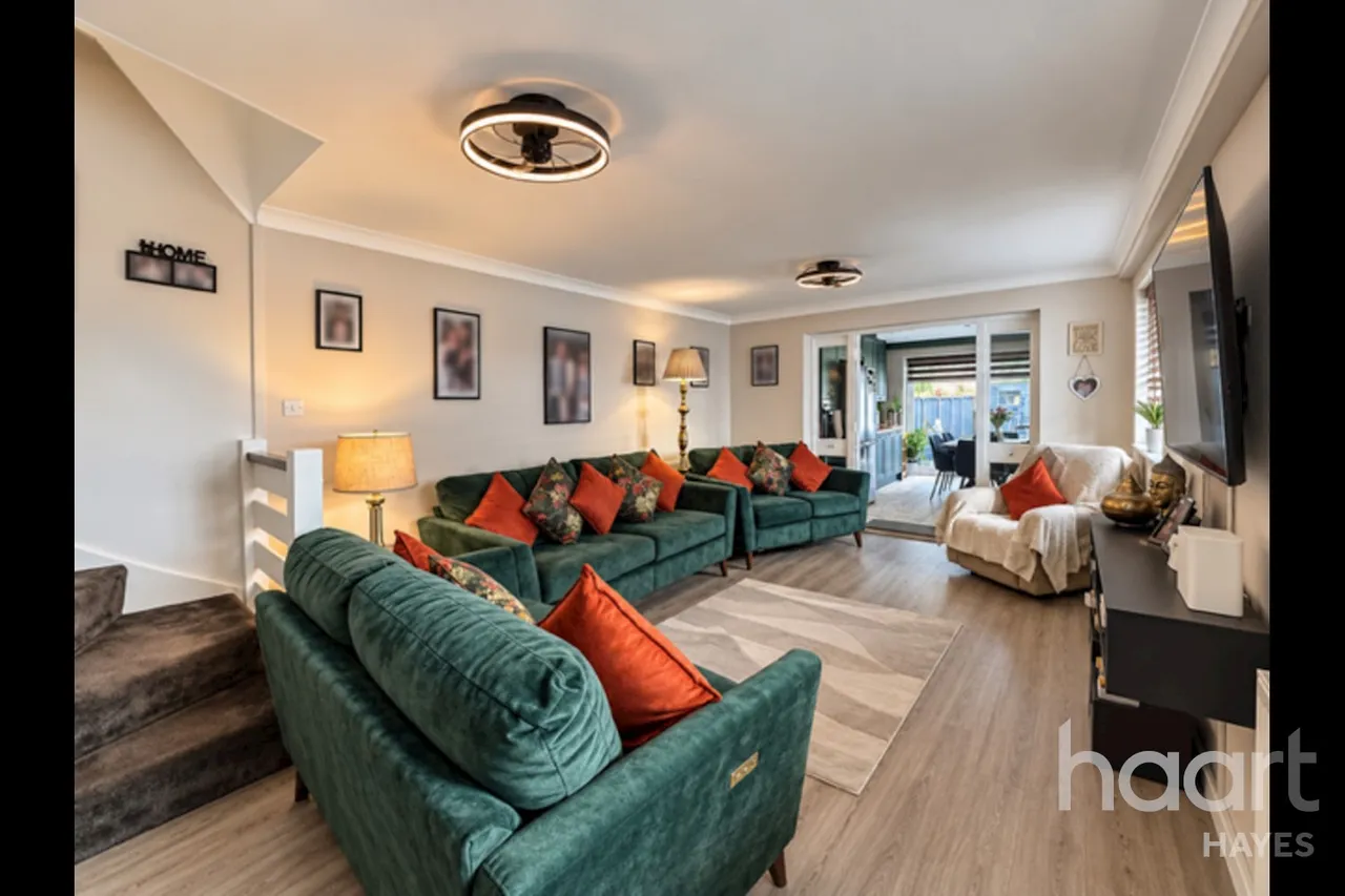 Edgar Road, West Drayton, UB7, photo 4