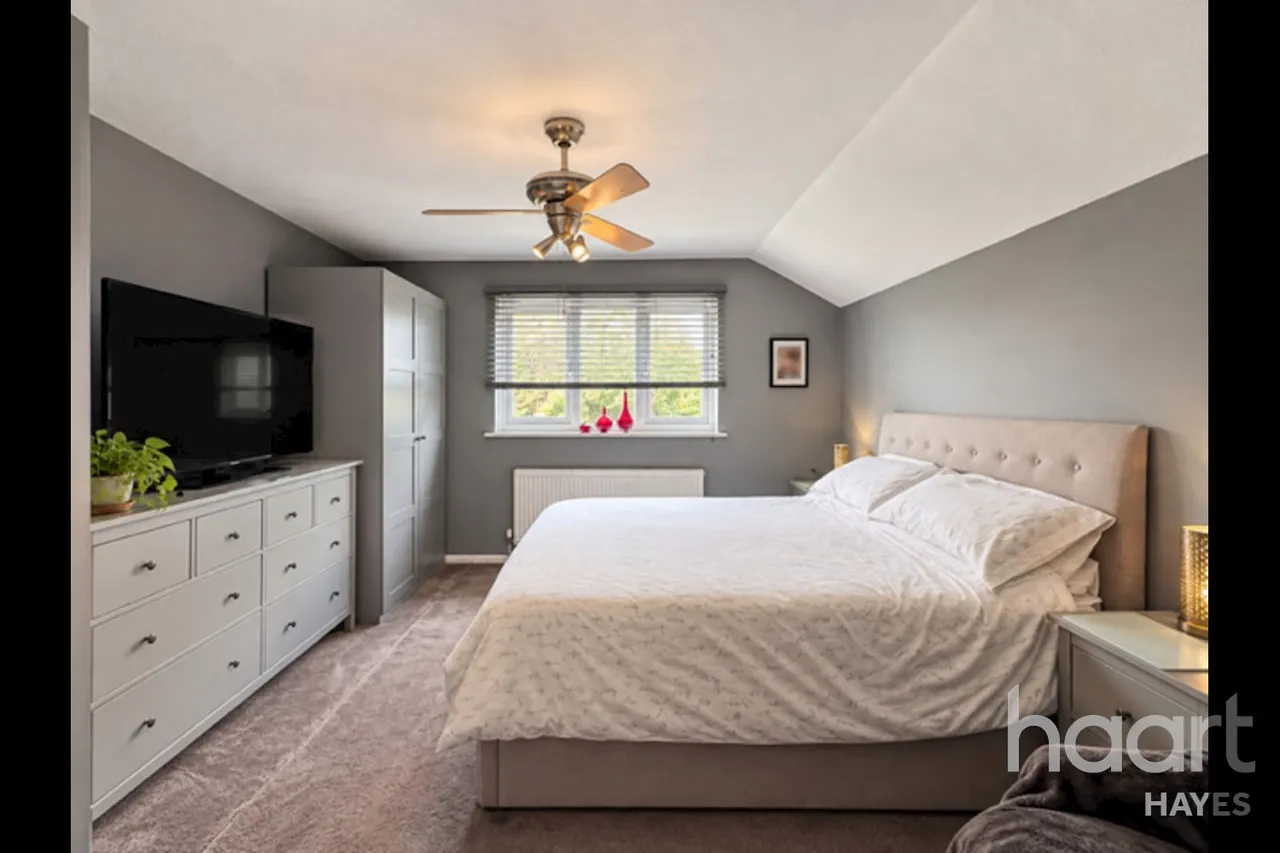 Edgar Road, West Drayton, UB7, photo 11