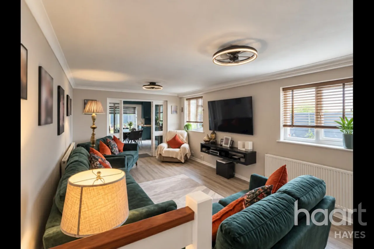 Edgar Road, West Drayton, UB7, photo 5