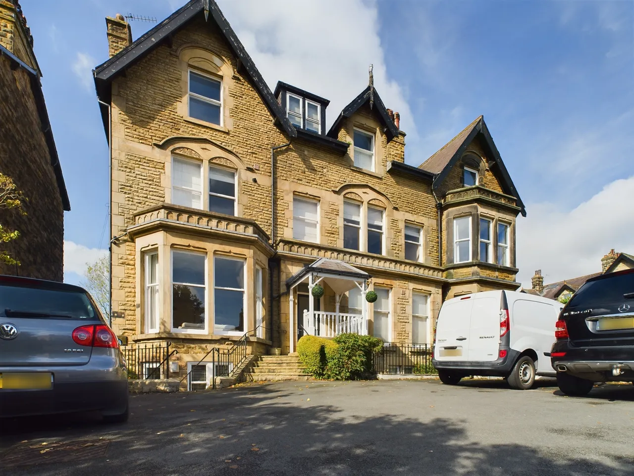 2 bed flat to rent — Kings Road, Harrogate, HG1