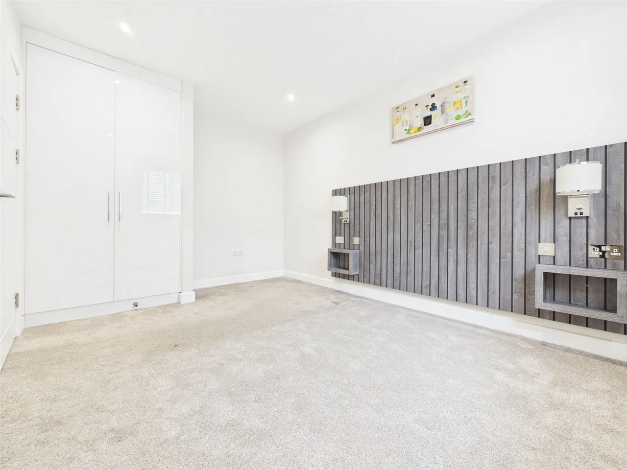 New Road, Rainham, RM13, photo 8