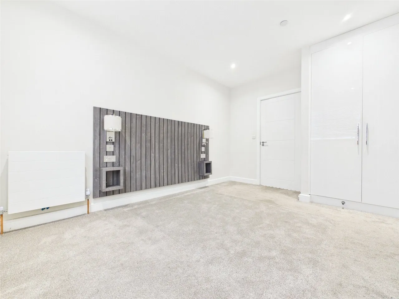 New Road, Rainham, RM13, photo 5
