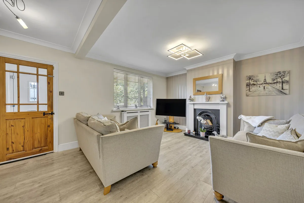 Lawns Way, Collier Row, Romford, RM5 3TD, photo 7