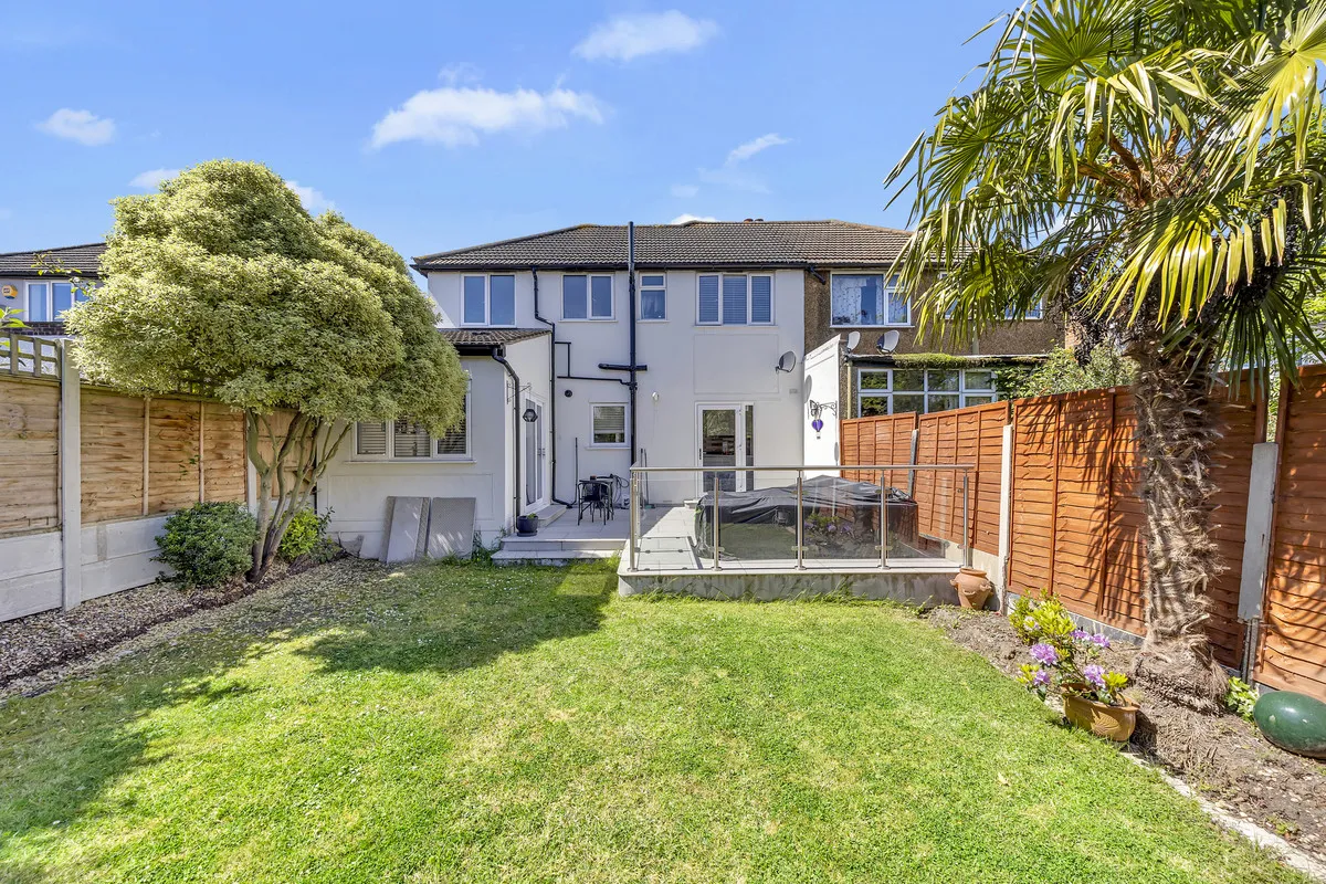 Lawns Way, Collier Row, Romford, RM5 3TD, photo 5