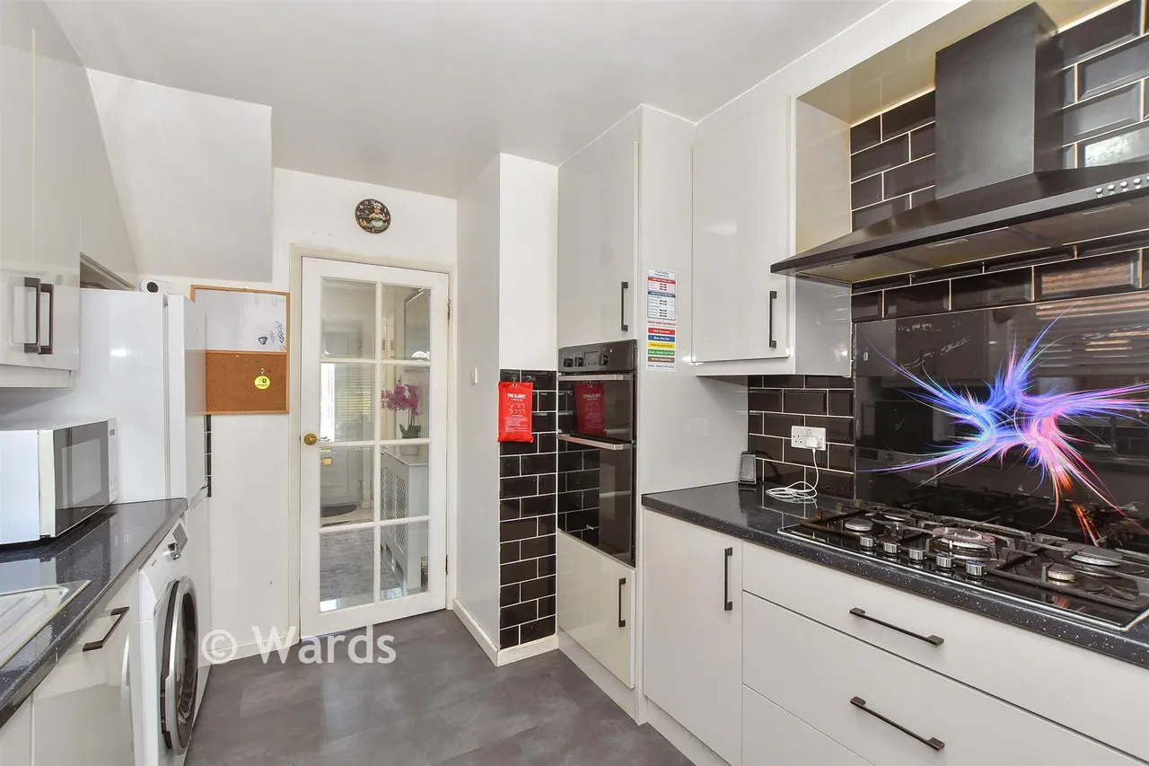Bybrook Road, Kennington, TN24, photo 9
