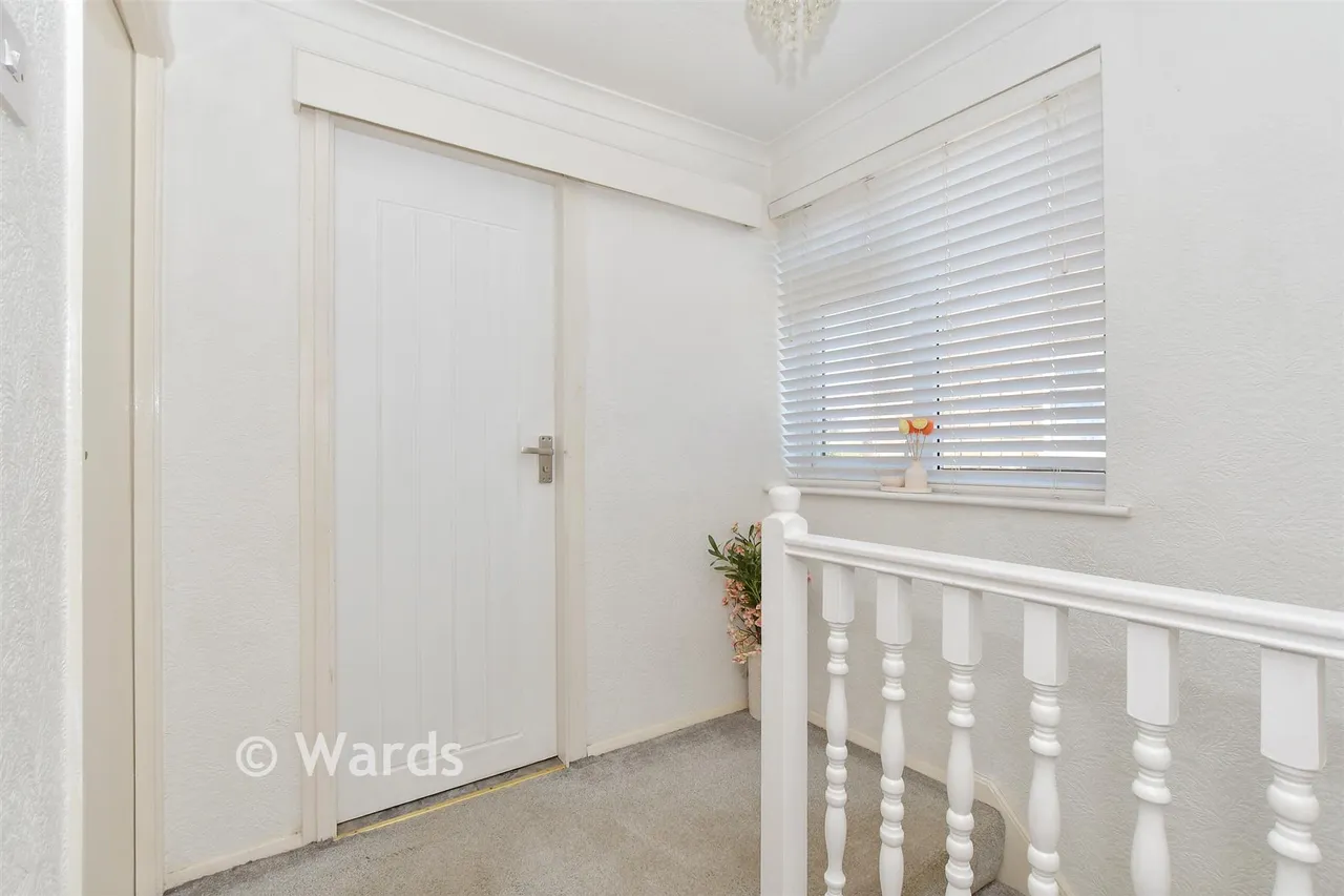 Bybrook Road, Kennington, TN24, photo 11