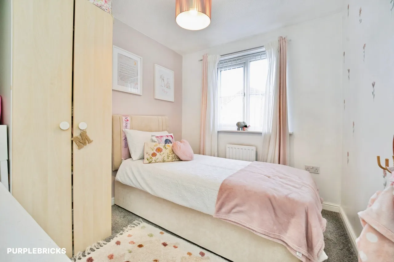 Thornroyd Drive, Bradford, BD4, photo 16