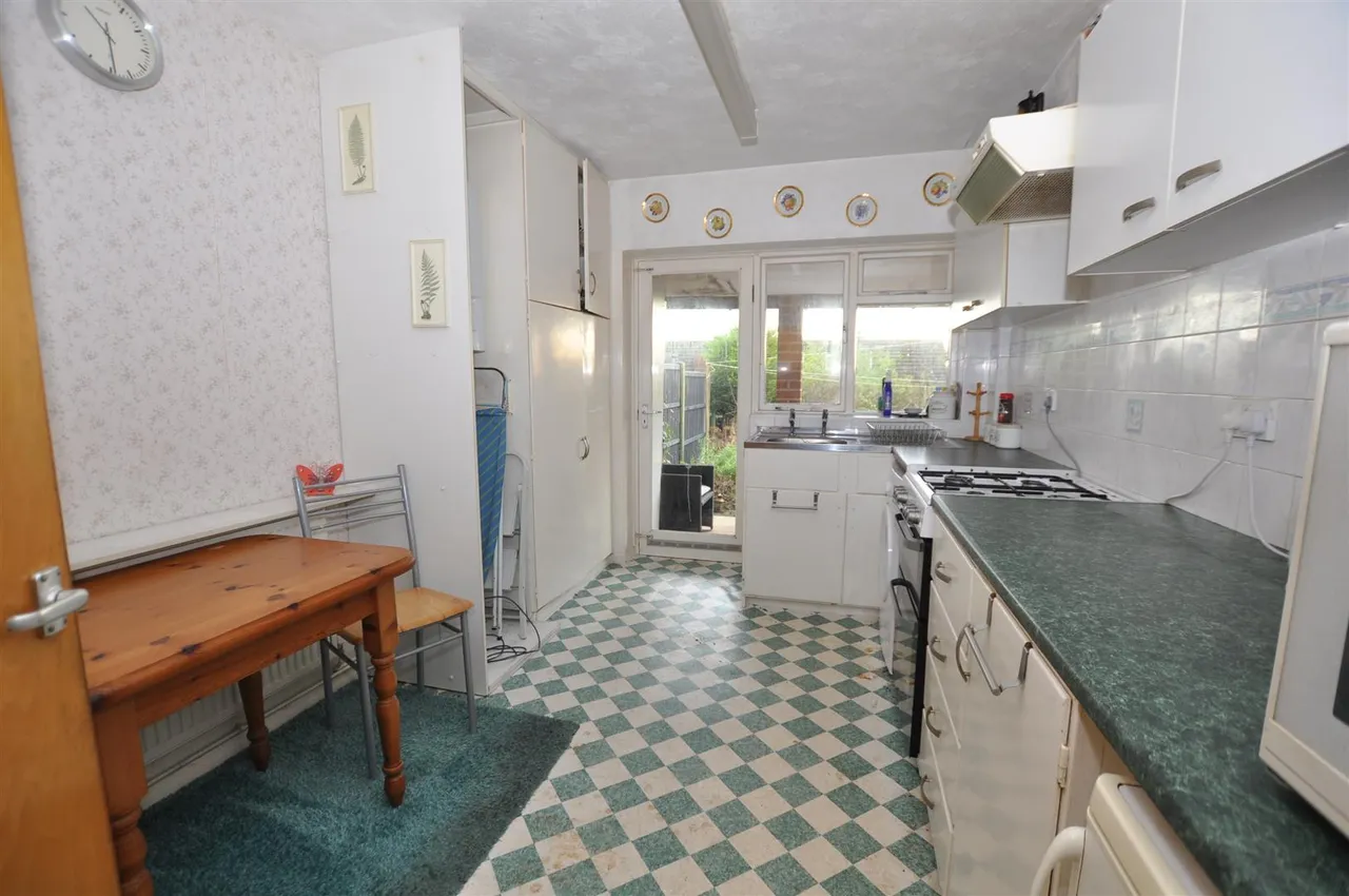 Charnwood Road, Burton-On-Trent, DE13, photo 3