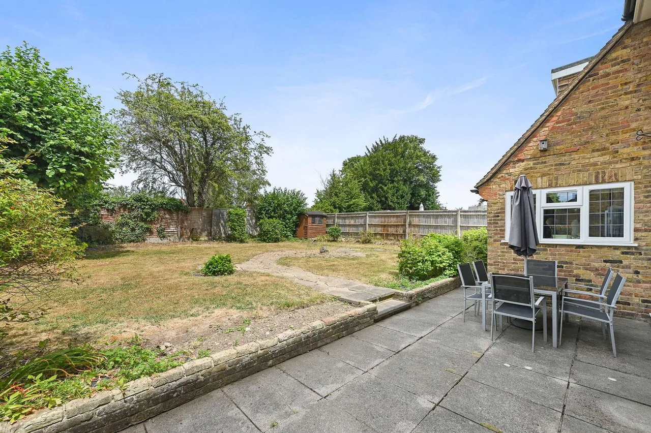 Orchard Grove, Chalfont St. Peter, SL9, photo 13