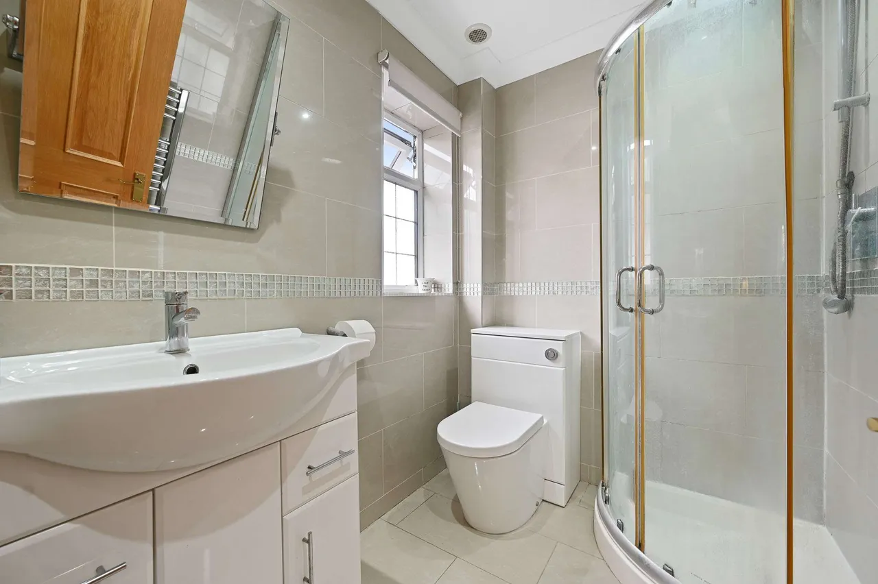 Orchard Grove, Chalfont St. Peter, SL9, photo 8