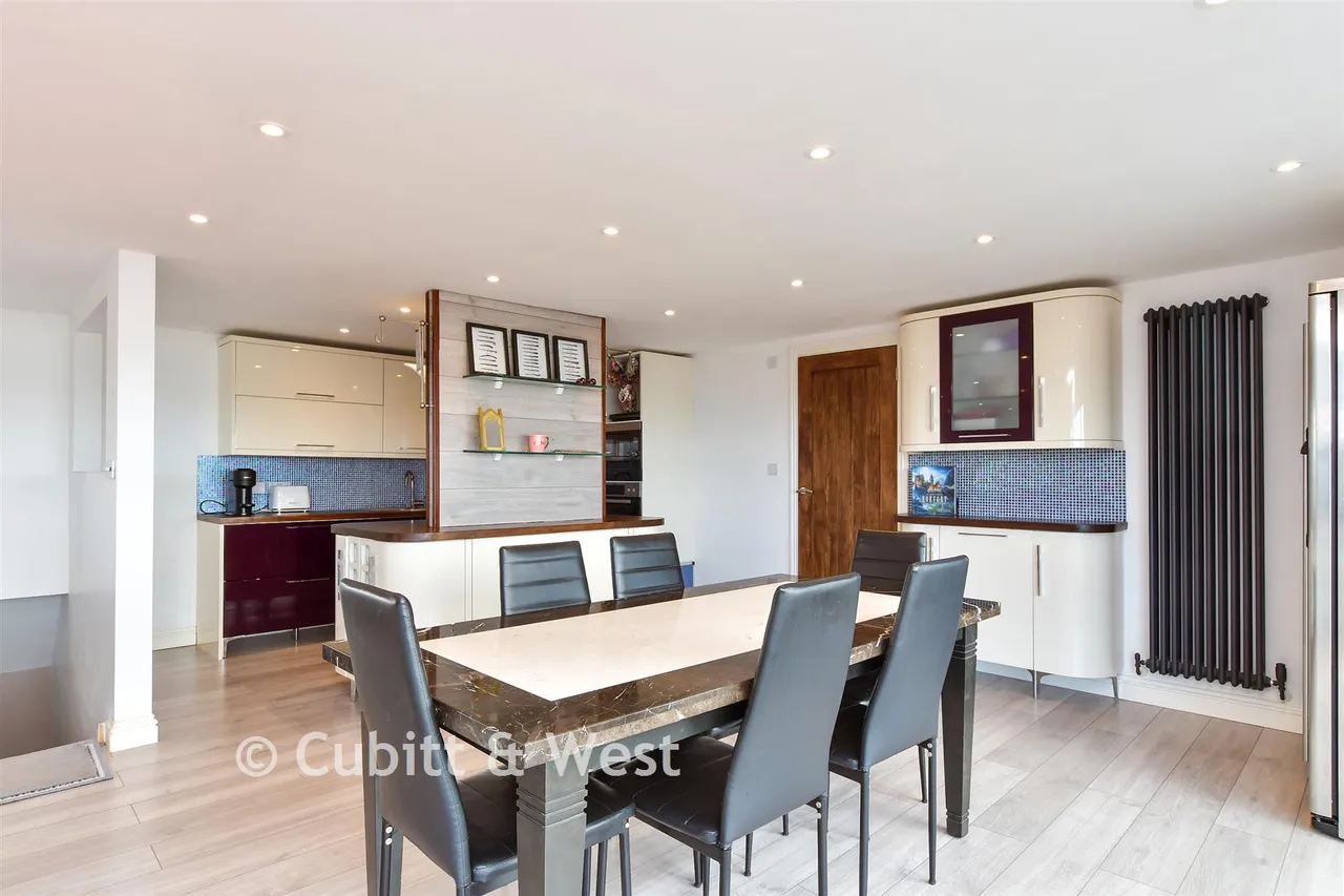 The Esplanade, Telscombe Cliffs, BN10, photo 7
