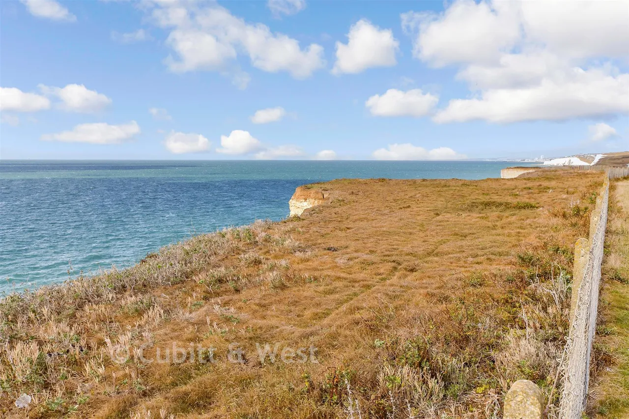 The Esplanade, Telscombe Cliffs, BN10, photo 16