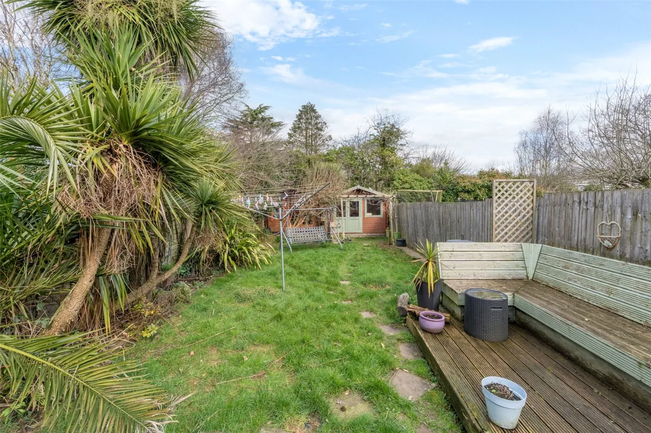 Runnymede Avenue, Bearwood, BH11, photo 17