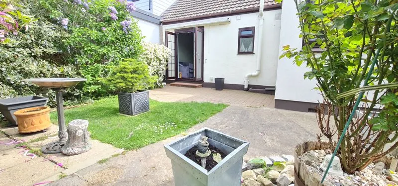 Benvenue Avenue, Eastwood, Essex, SS9 5SJ, photo 5