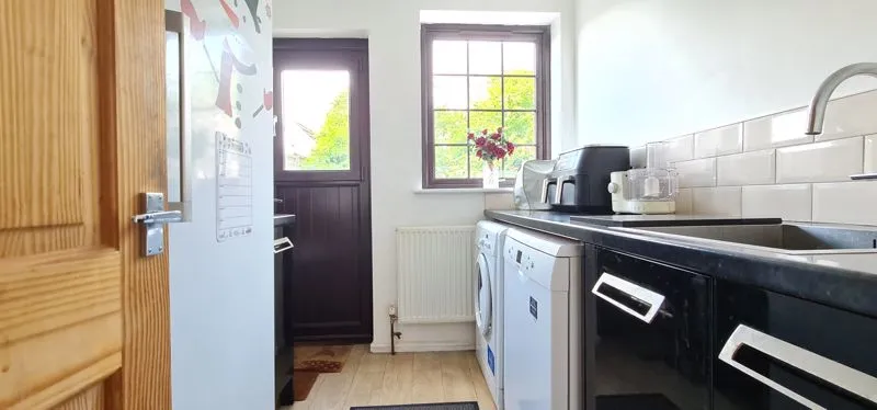 Benvenue Avenue, Eastwood, Essex, SS9 5SJ, photo 13