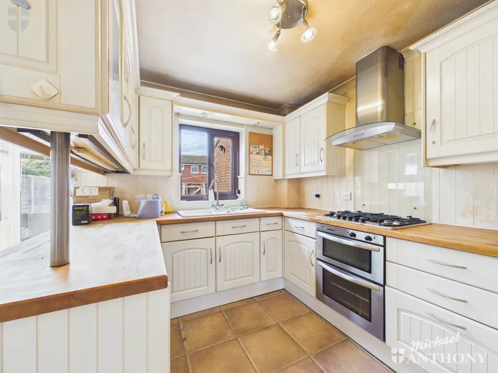Witham Way, Aylesbury, HP21, photo 5