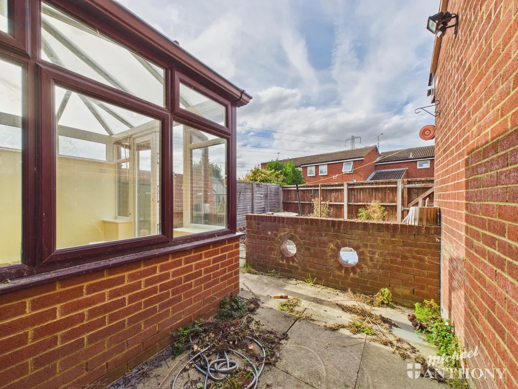 Witham Way, Aylesbury, HP21, photo 13