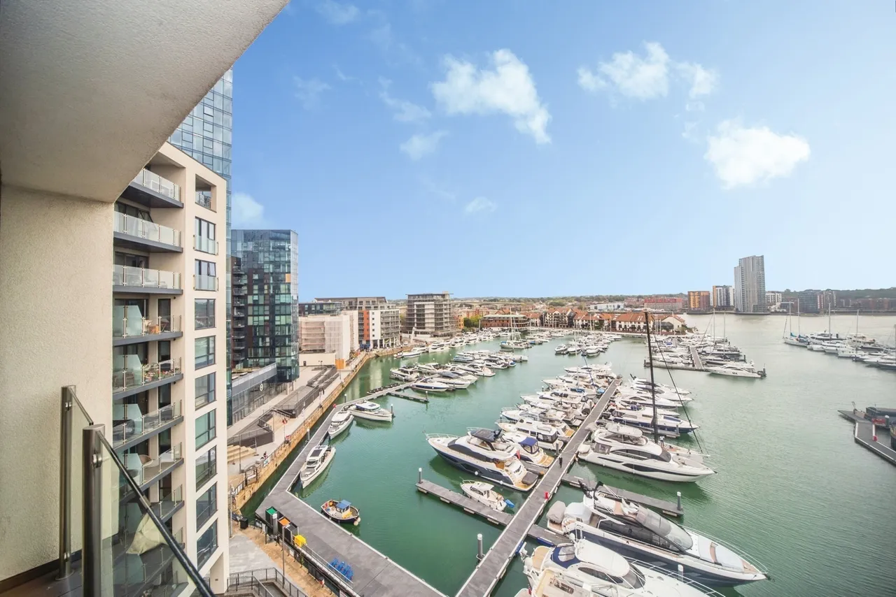 Maritime Walk, Ocean Village, SO14, photo 15