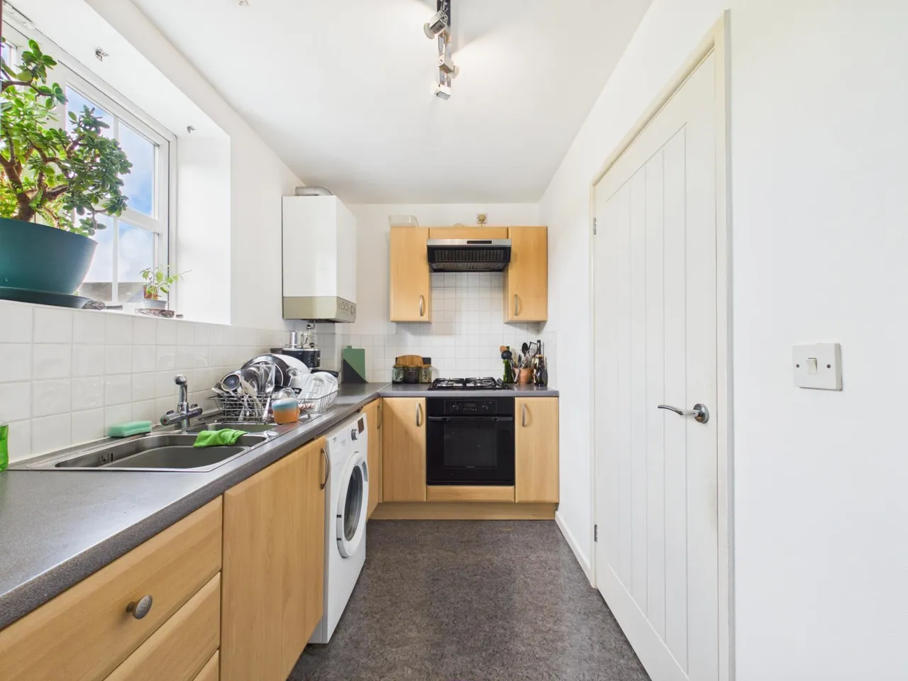 Marlborough Road, Nuneaton, CV11, photo 4