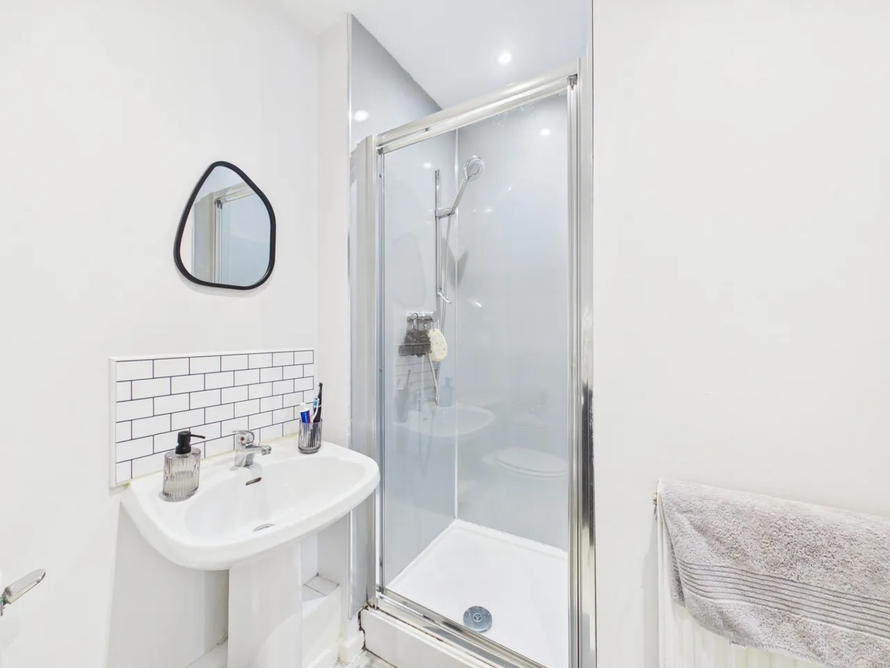 Marlborough Road, Nuneaton, CV11, photo 9