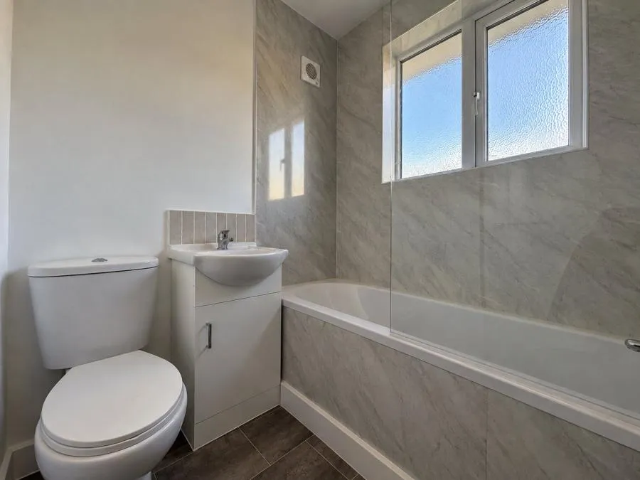 Carlingford Drive, Westcliff-on-Sea, SS0, photo 4