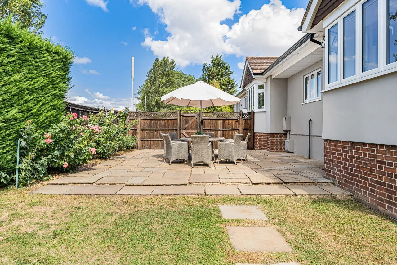 Mayfield Gardens, Staines-upon-Thames, TW18, photo 34