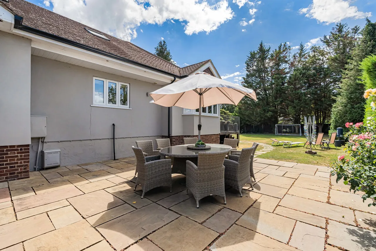 Mayfield Gardens, Staines-upon-Thames, TW18, photo 35