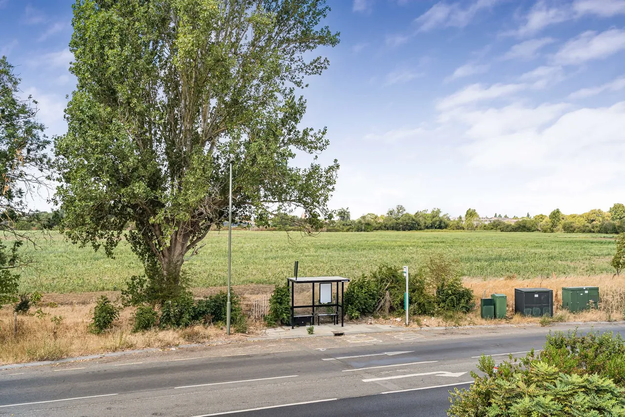 Mayfield Gardens, Staines-upon-Thames, TW18, photo 29