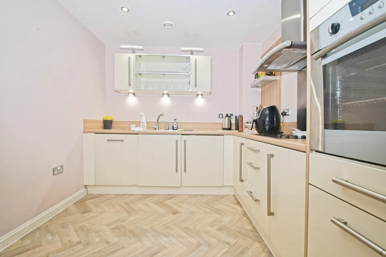 Ezel Court, Heol Glan Rheidol, Cardiff, CF10, photo 2