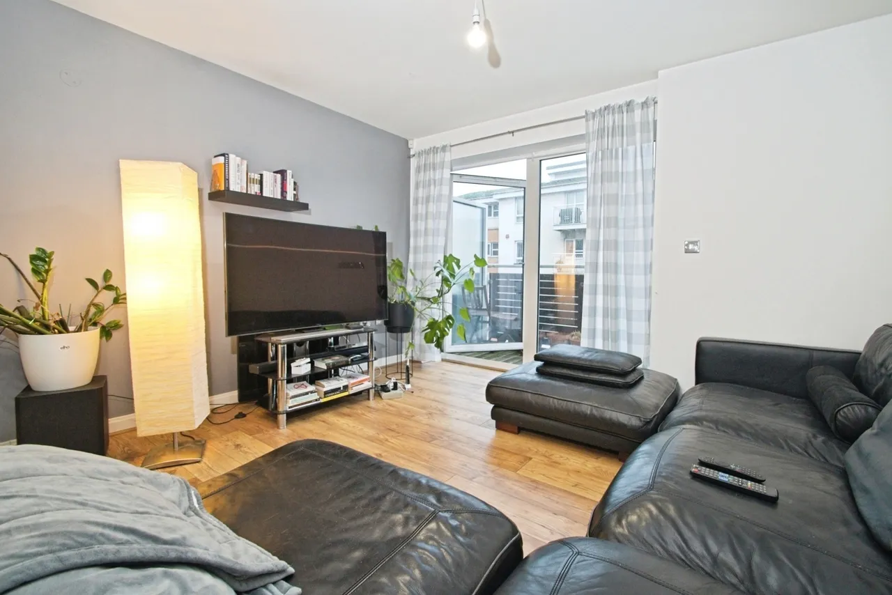 Ezel Court, Heol Glan Rheidol, Cardiff, CF10, photo 5