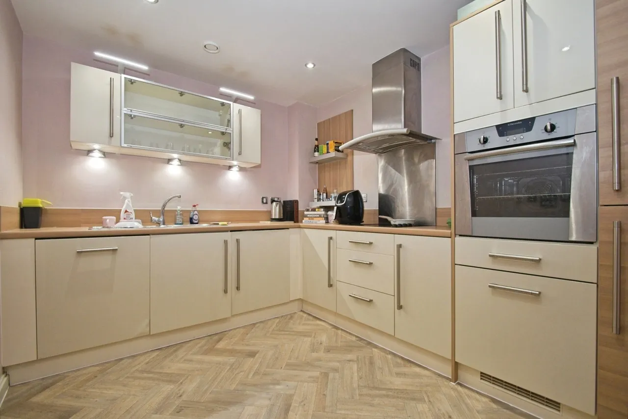 Ezel Court, Heol Glan Rheidol, Cardiff, CF10, photo 4
