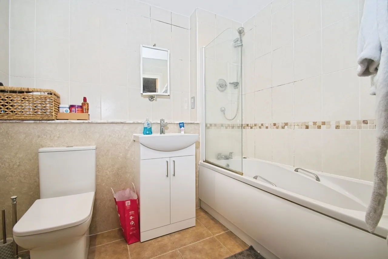 Ezel Court, Heol Glan Rheidol, Cardiff, CF10, photo 9