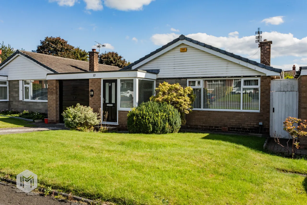 2 bed house for sale — Lynwood Grove, Bolton, BL2 3JZ