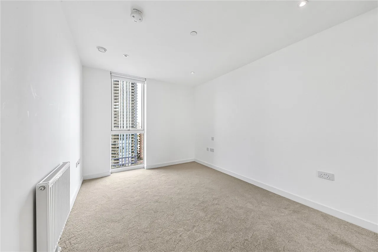 Terry Spinks Place, Canning Town, E16, photo 10