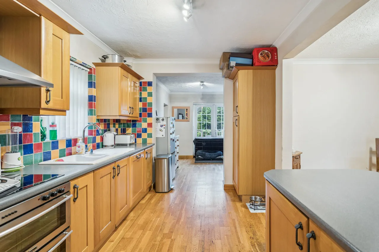 Park Close, Bushey, WD23, photo 5