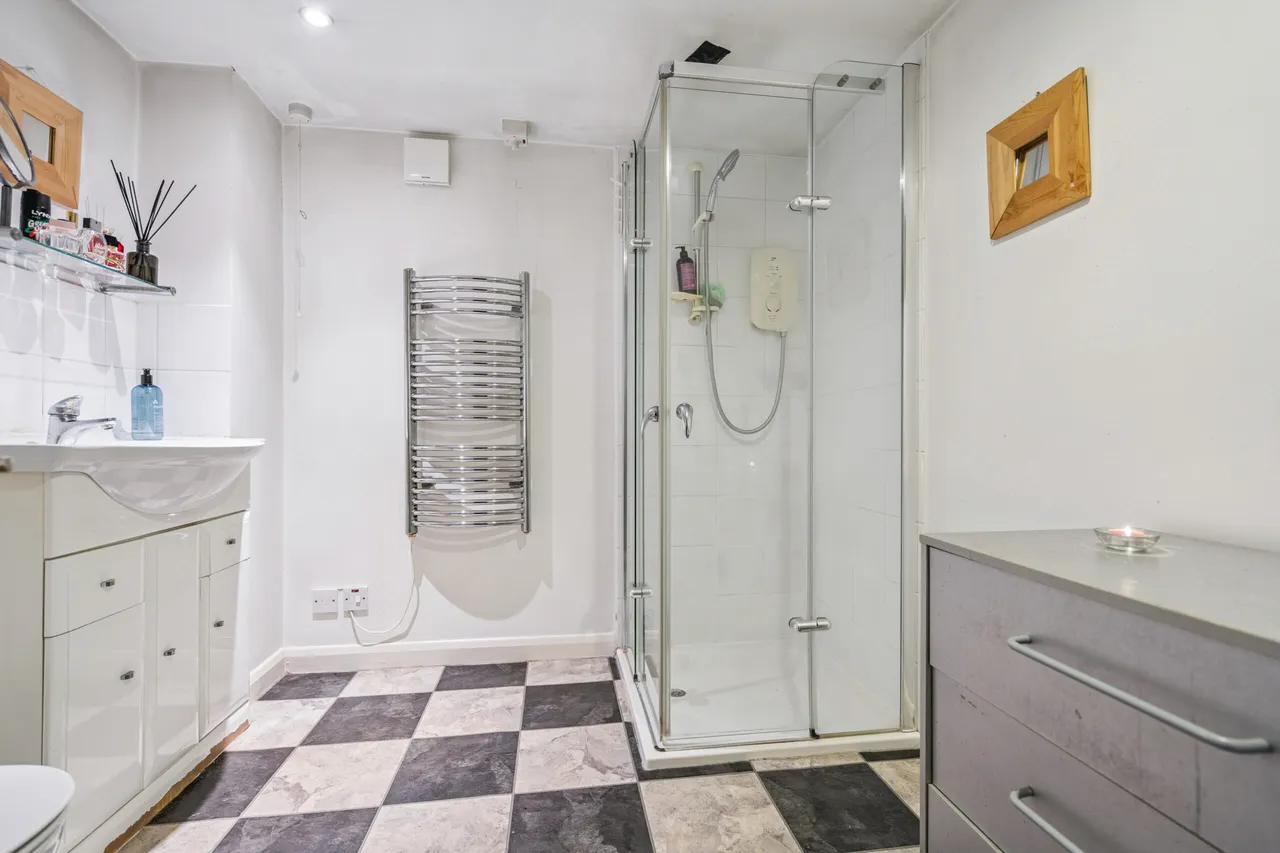 Park Close, Bushey, WD23, photo 11