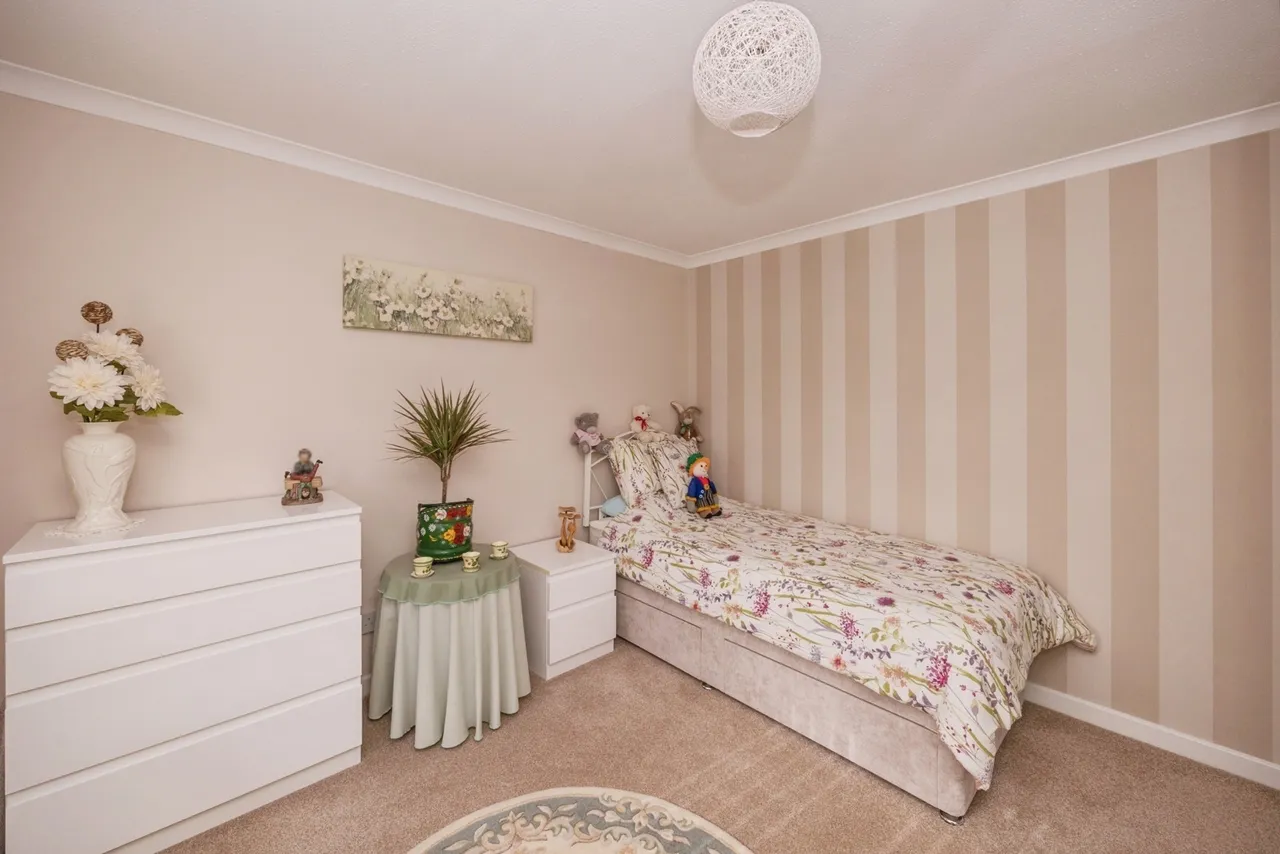Fairbourne Close, Waterlooville, PO8, photo 17