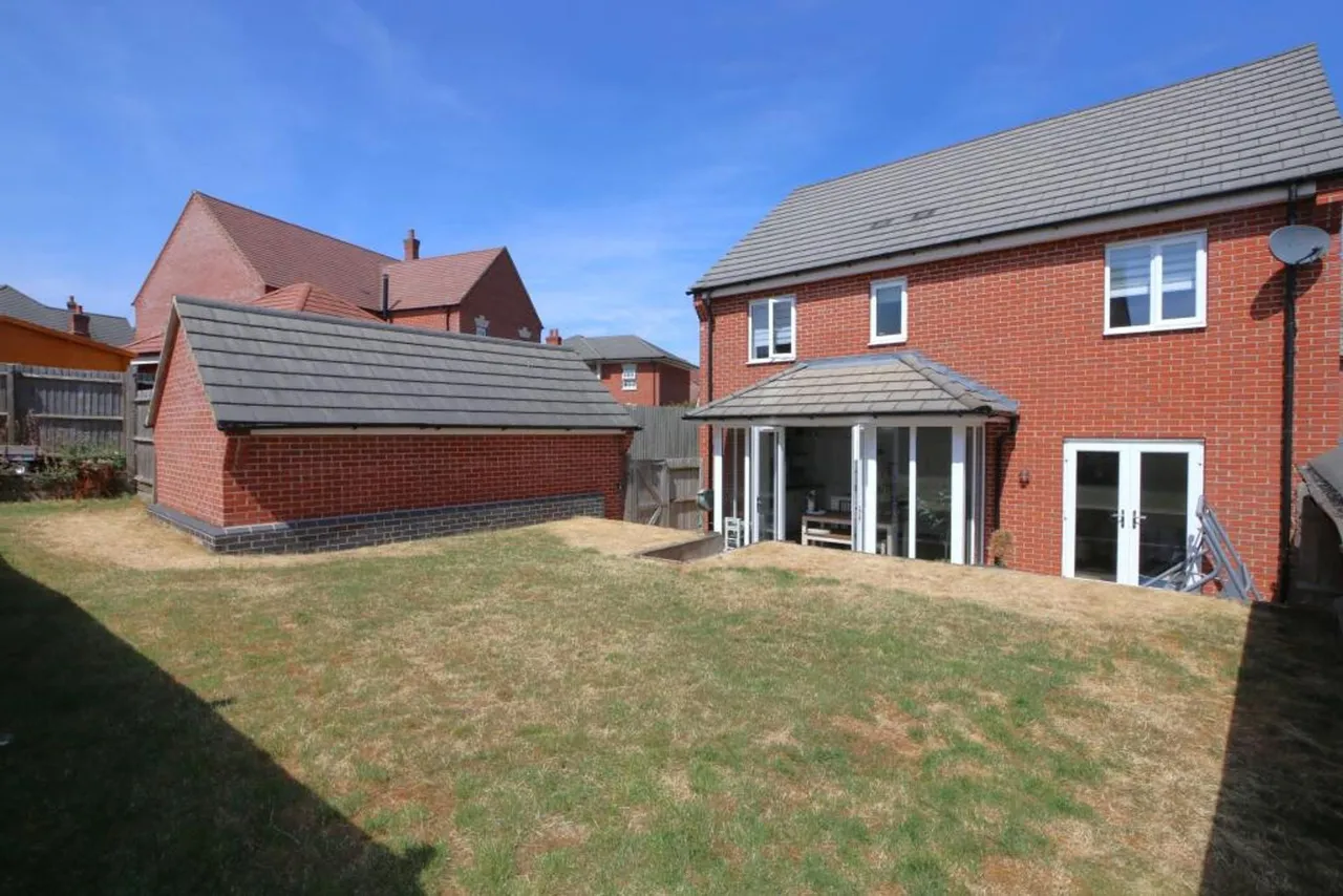 Glade Lane, Ashby-De-La-Zouch, LE65, photo 18