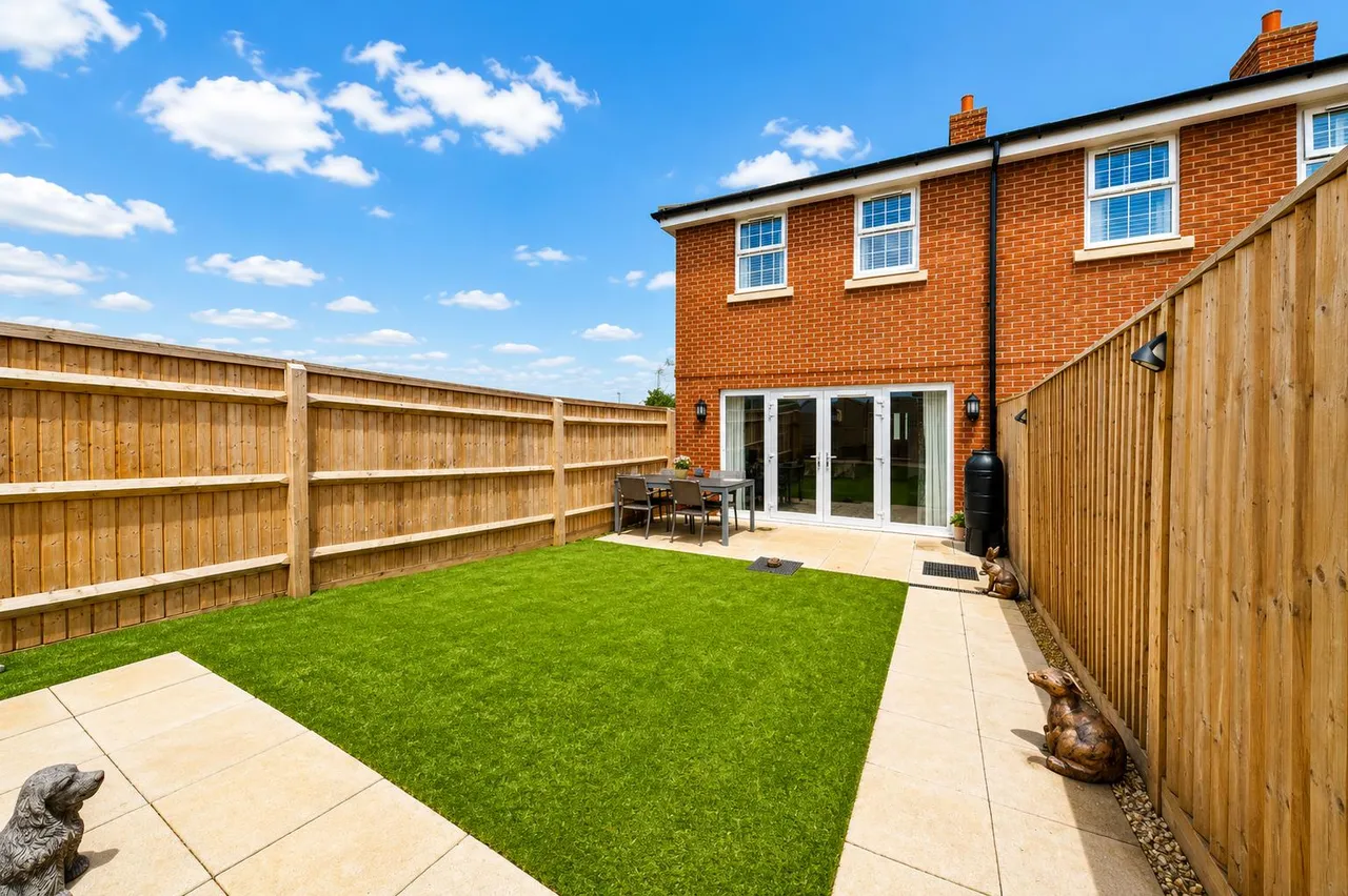 Dunnock Close, Knebworth, Herts, SG3 6FR, photo 18