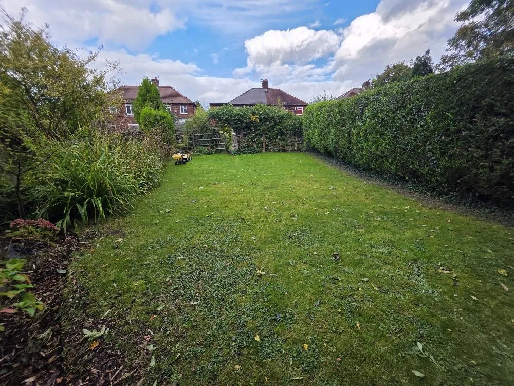 Firvale Avenue, Heald Green, photo 23