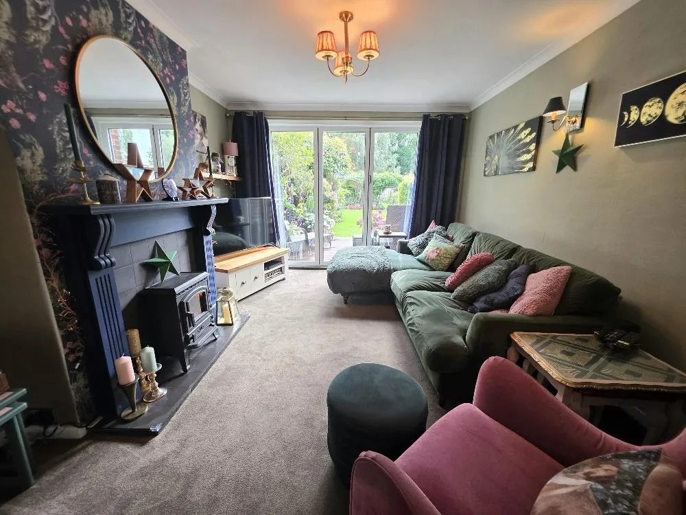 Firvale Avenue, Heald Green, photo 3