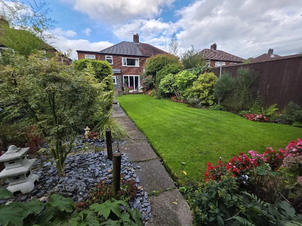 Firvale Avenue, Heald Green, photo 24