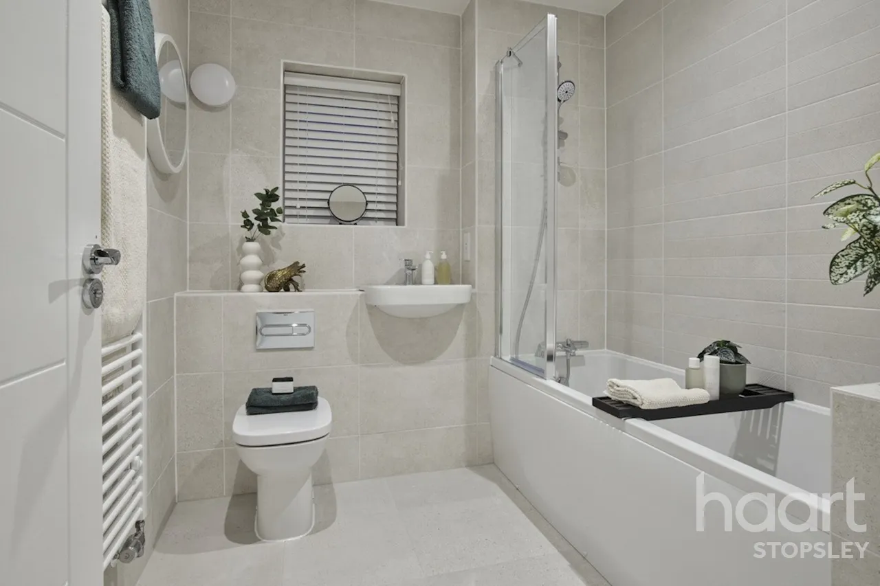 Lewin Park, Langford, SG18, photo 14